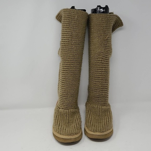 UGG Classic Cardy Button Detail Knit Boots Beige Size 7 - Picture 2 of 9